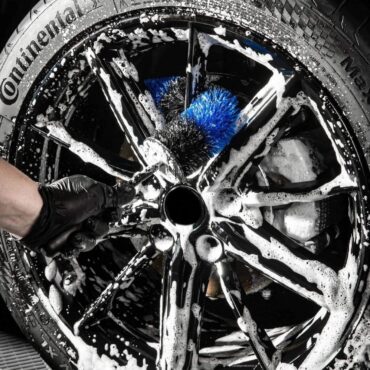 Alloy & Wheel Cleaning Brush