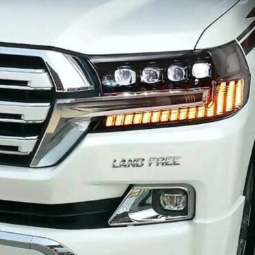 Toyota Land Cruiser V8 FJ200 Headlamps  4EYE Style 2016-2020